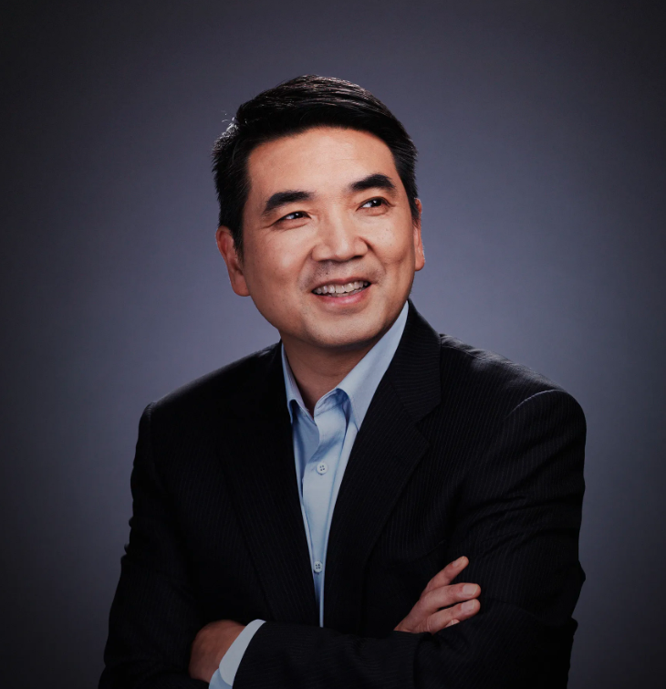 Eric Yuan : le visionnaire derrière le succès de Zoom